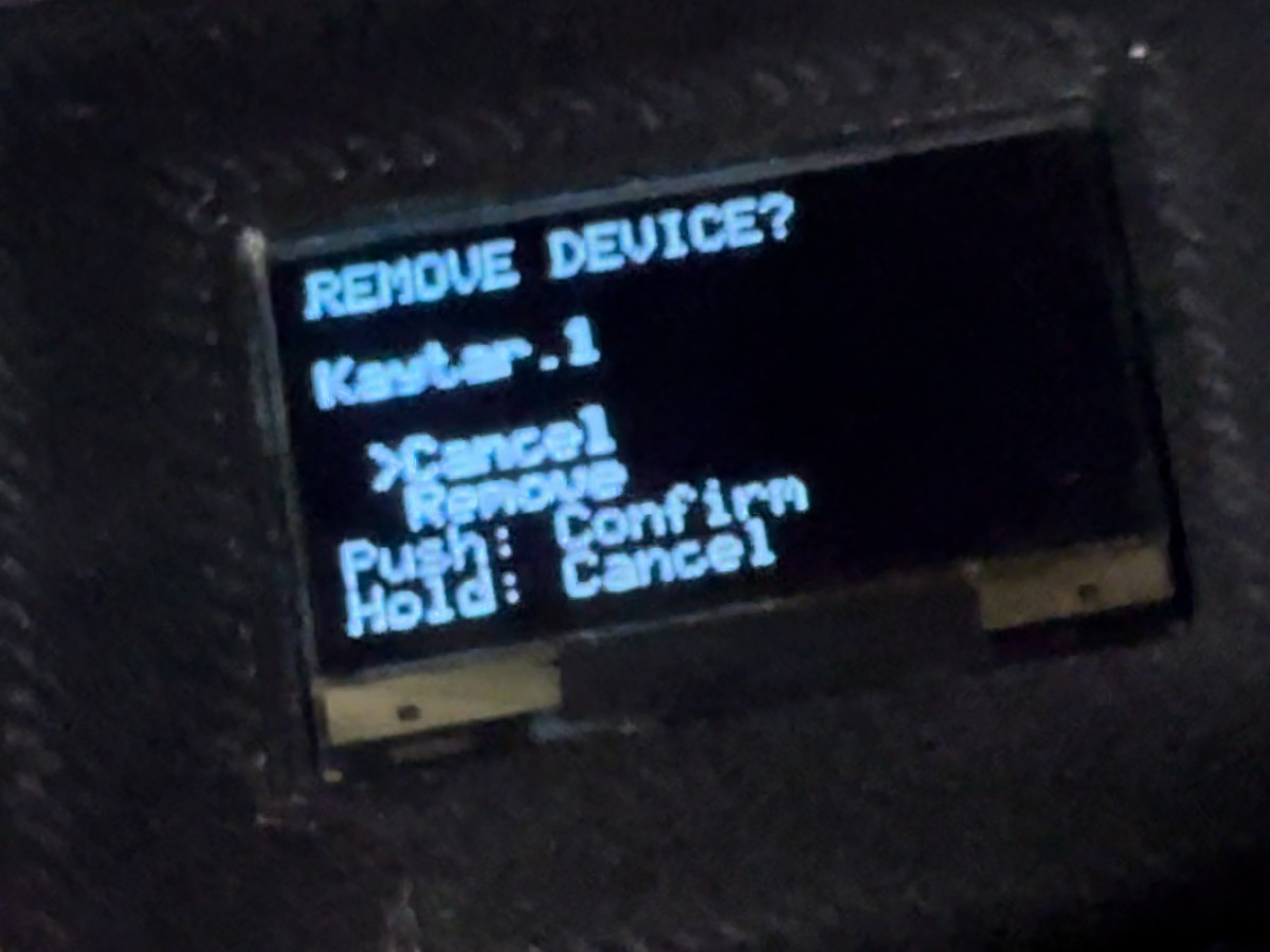 OLEDの表示:REMOVE DEVICE?