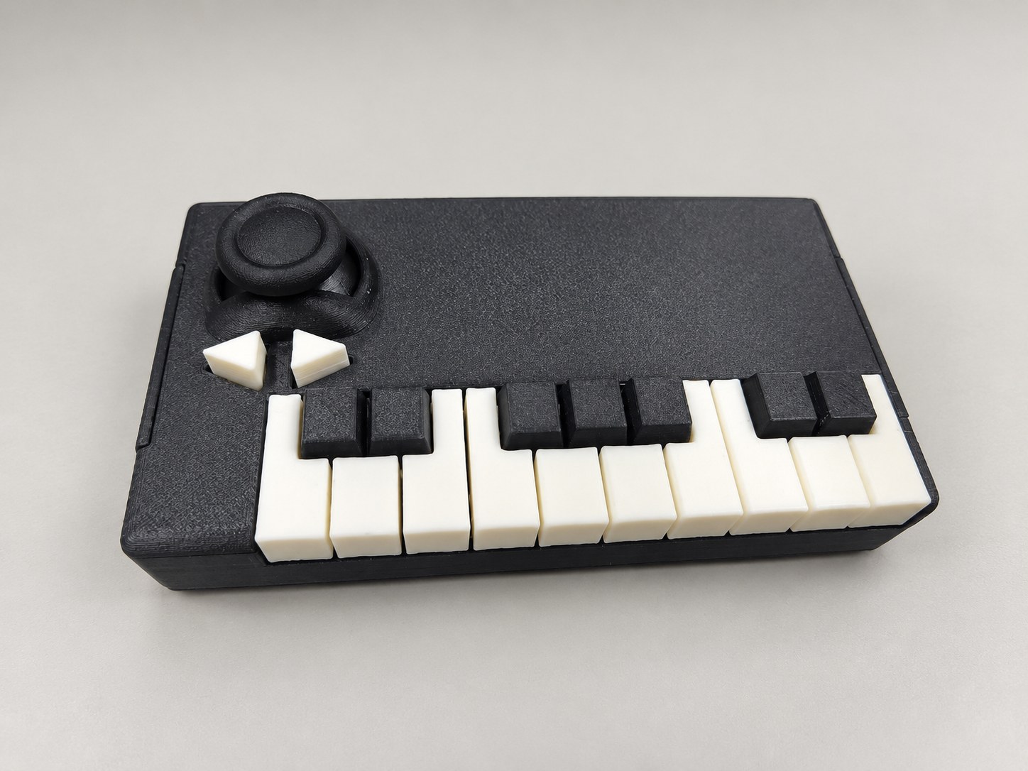Tiny MIDI Controllerの完成写真